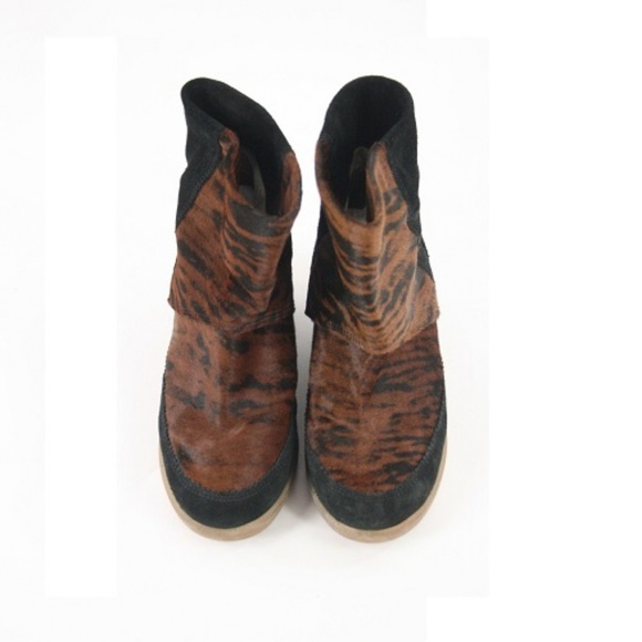 Faux Tiger Print Calf Hair/Suede Wedge Boots - Picture 2 of 6